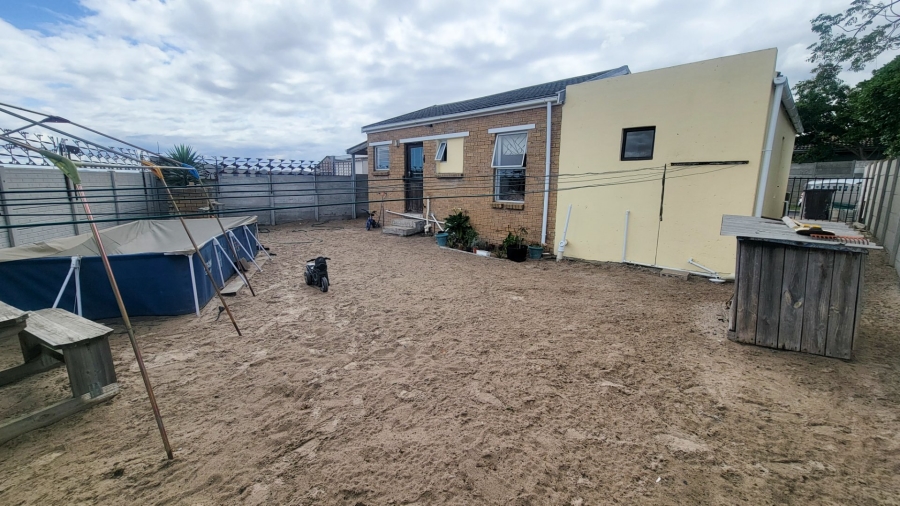 3 Bedroom Property for Sale in Silversands Western Cape